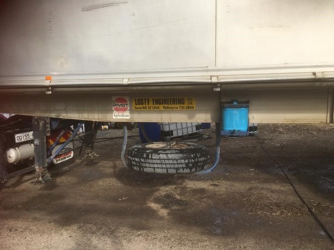 1985 Lusty Tri-Axle Tipper