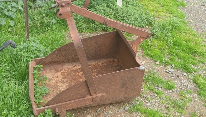 Ferguson Scoop B-JE-A20