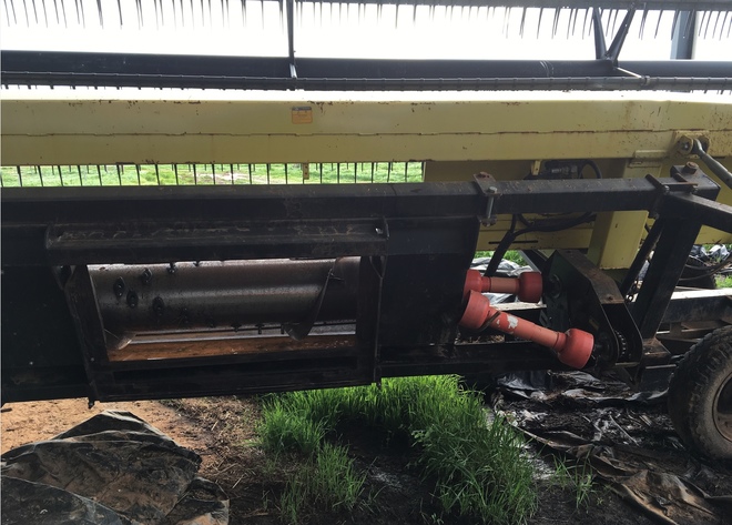 30Ft Honeybee Draper Front on Trailer- 2%+ GST Buyers Premium On All Lots