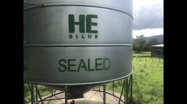 HE 27.5 tonne sealed silo