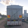 2004 Kenworth 404 Truck with Hemelex Bin and Dog