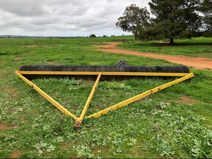 coolamon steel works rubber tyre roller