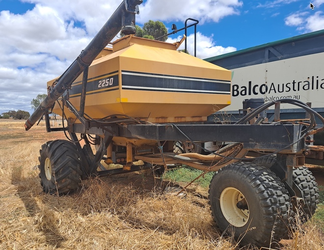 Ezee-On 2250 Air Cart