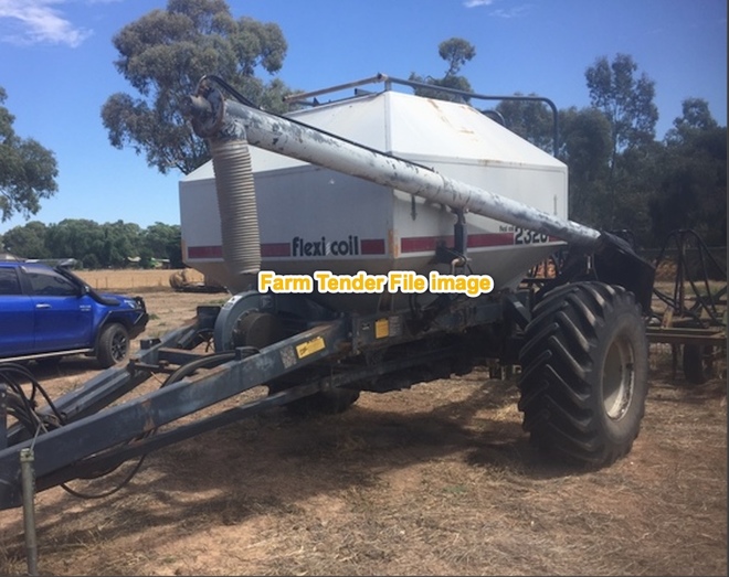 Simplicity, Flexicoil, Horwood Bagshaw etc . tow between Air Cart