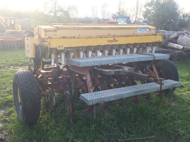 Conner Shea Napier 14 row Direct Seed Drill For Sale