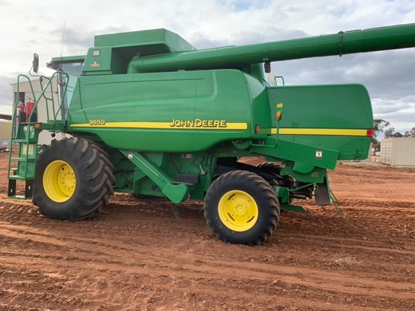 John Deere 9650 CWS Header