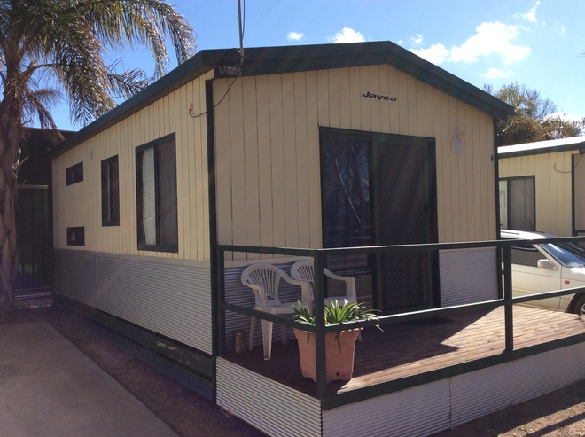Under Auction - Cabin 4 - Fully Self Contained  - Auction on now, ends 19/10/19 at 11 am 