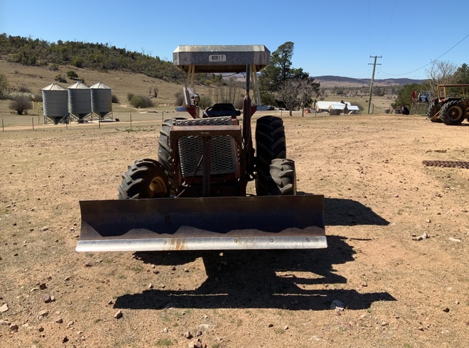 Fiat 666 DT 4WD with Front Blade