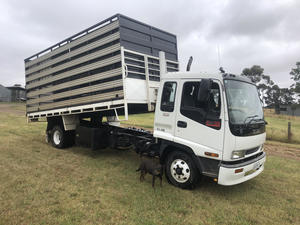 ISUZU 1999 MODEL, 550 LONG, STOCK CRATE, TIP TRAY
