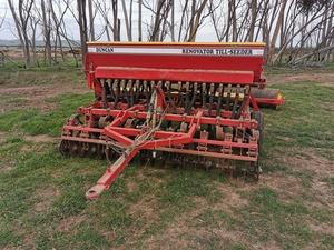 Duncan renovator till seeder
