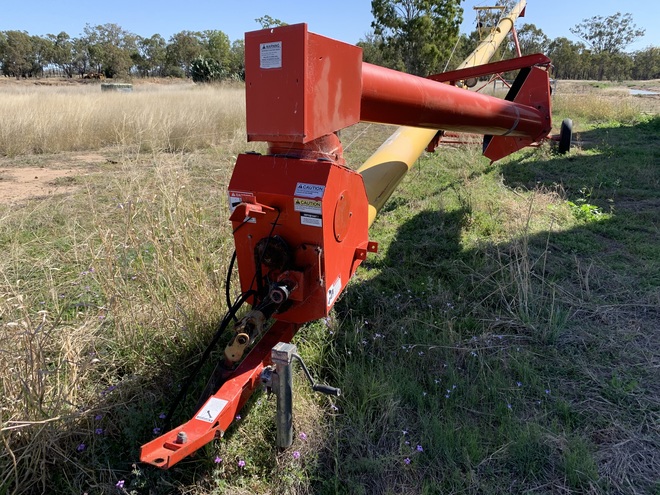 Westfield 100-61 Swing away Auger