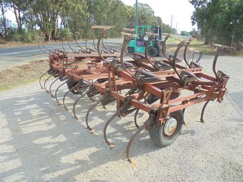 Under Auction - Cultivator Vibrashank - 2% Buyers Premium on all lots