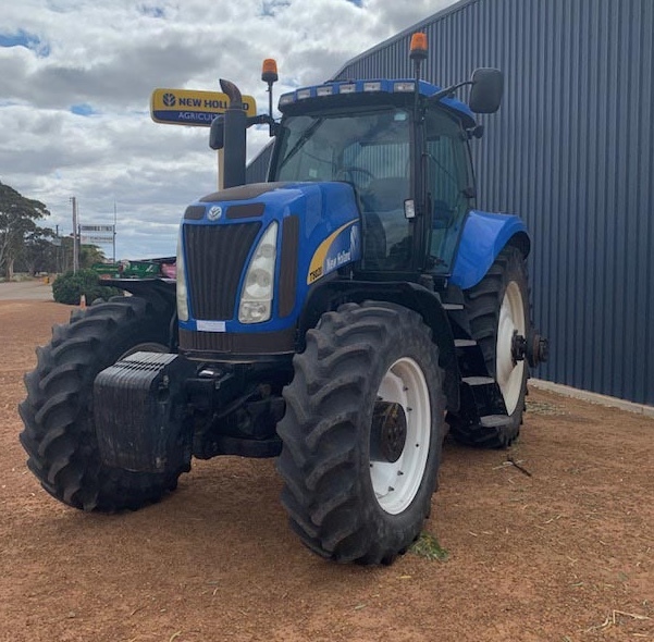 2010 New Holland T 8020 FWA Tractor
