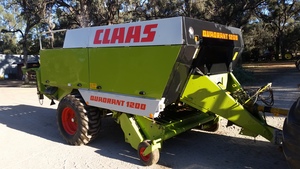 Claas Quadrant 1200 Square baler