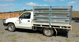 Heavy duty stock crates