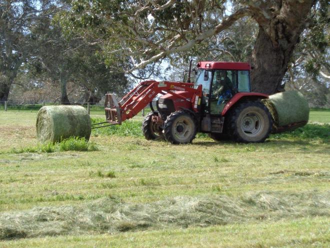 2001 Case CX70 Tractor