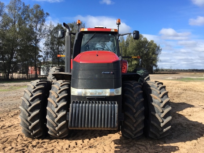 Case IH Magnum 290