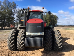 Case IH Magnum 290