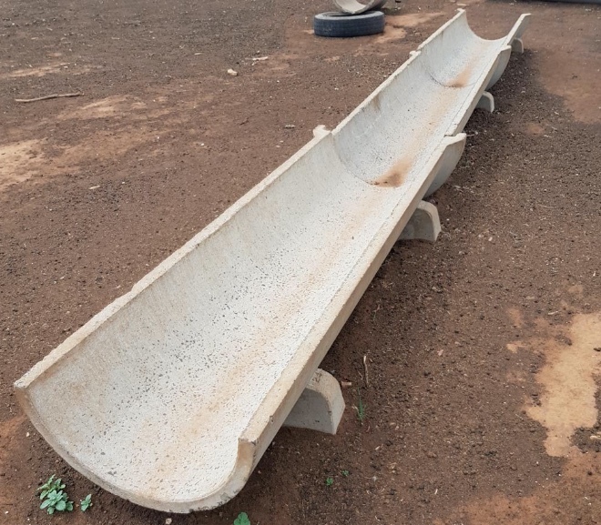Feed Troughs Cement x 24 