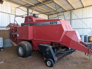 Case 8575 baler