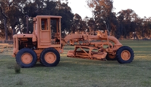 allis Chalmers grader