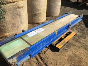 Conveyor With Hydraulic Side Extension  3.9m long x 600 wide