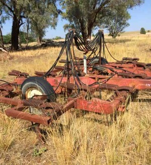 Inter 2-11  scarifier 19 tynes