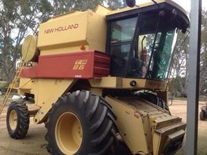 NEW HOLLAND TR86