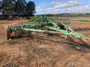 29 tyne trash scarifier