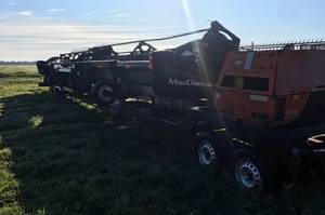 2010 MacDon D60 45ft Front with CA20 Adapter