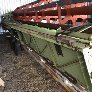 Claas 25Ft Flex Front For Sale w Trailer