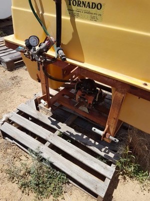 Tornado Spray Tank & Pump
