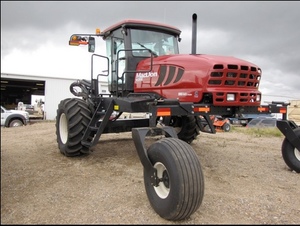 MacDon M 205 Tractor