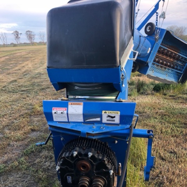 Brandt 1370 HP Swing Away auger for sale