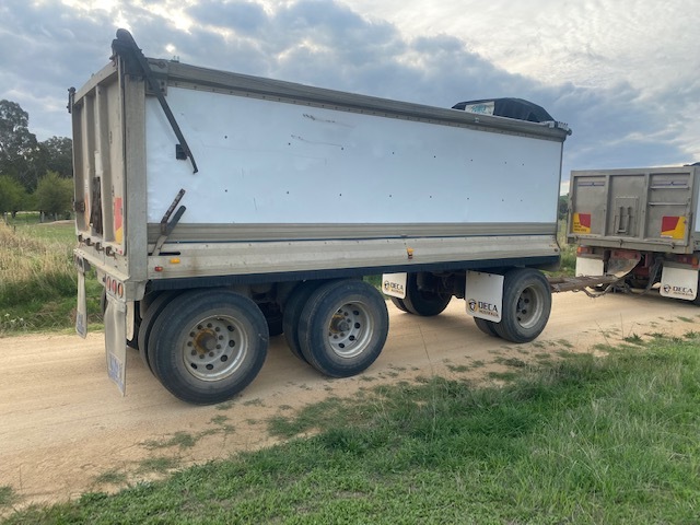 2001 Iveco Powerstar Tipper And 3 Axle Dog Trailer 