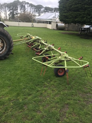 Class Volto 75 T Tedder Rake