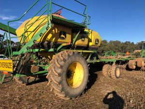 John Deere 1910 & 1830 Air Seeder Complete Single Brand