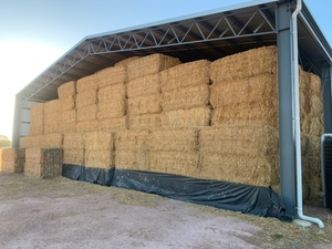 900mt Oaten Hay 450kg 8x4x3 Bales