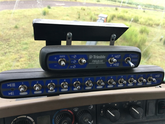 Trimble EZ Pilot with FX 1000 screen and field IQ