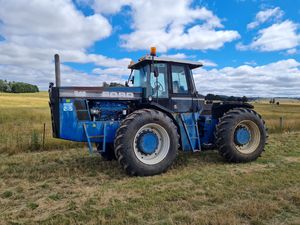 Ford Versatile 846 4WD Tractor