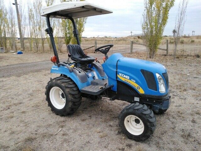 New Holland Boomer 1030 30HP 4WD Tractor