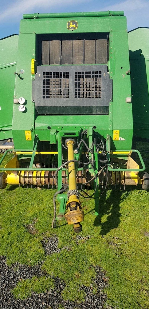 2003 John Deere 592 Round Baler