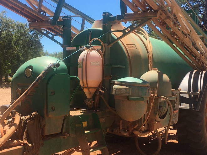 Gold acres sprayer 6,000lt 30 mt boom