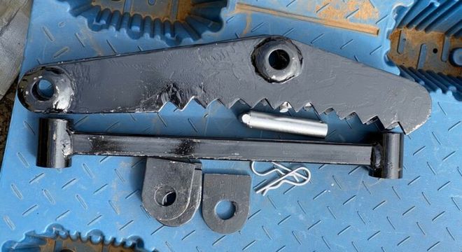 Excavator Thumb Kit 1.5-2.5ton - Scratch and dent