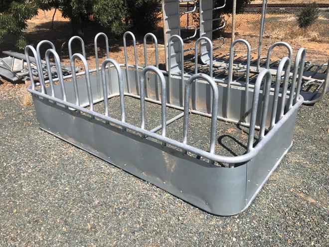 Under Auction - New Cattle Hay Feeder - 2% + GST Buyers Premium On All Lots