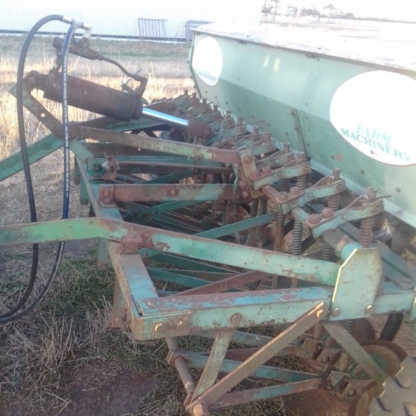 John Shearer E series disc seeder. 12 run.