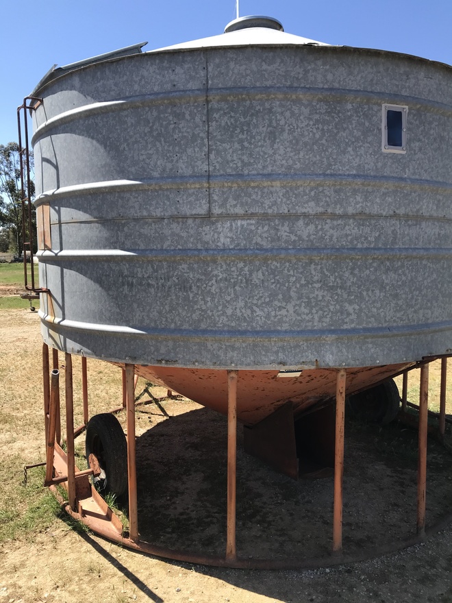 1 x Sherwell Field Bin