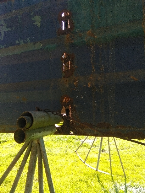 Under Auction - Cattle Crate 