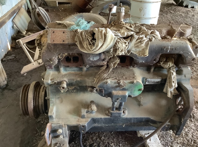 John Deere Engine from JD8820 (Fire Damage)