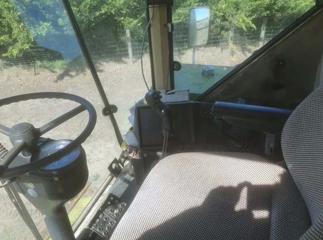 Claas 108 SL Header with 30ft G 530 Lexion Front